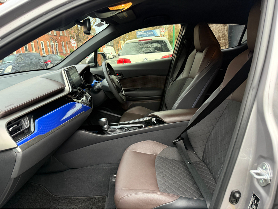 2017 Toyota C-HR 1.8 Hybrid Automatic, Only 54kms! New Nct 12/2027, Apple Car Play, Android Auto, Sat Nav, Parking Sensors, Alloys, A/C, Cruise Control, Half Leather, Heated Seats, Finance Available, SIMI Dealer, €18,950