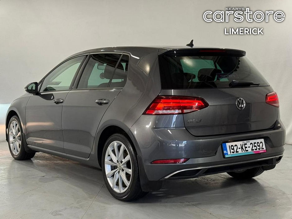 2019 Volkswagen Golf - image 5