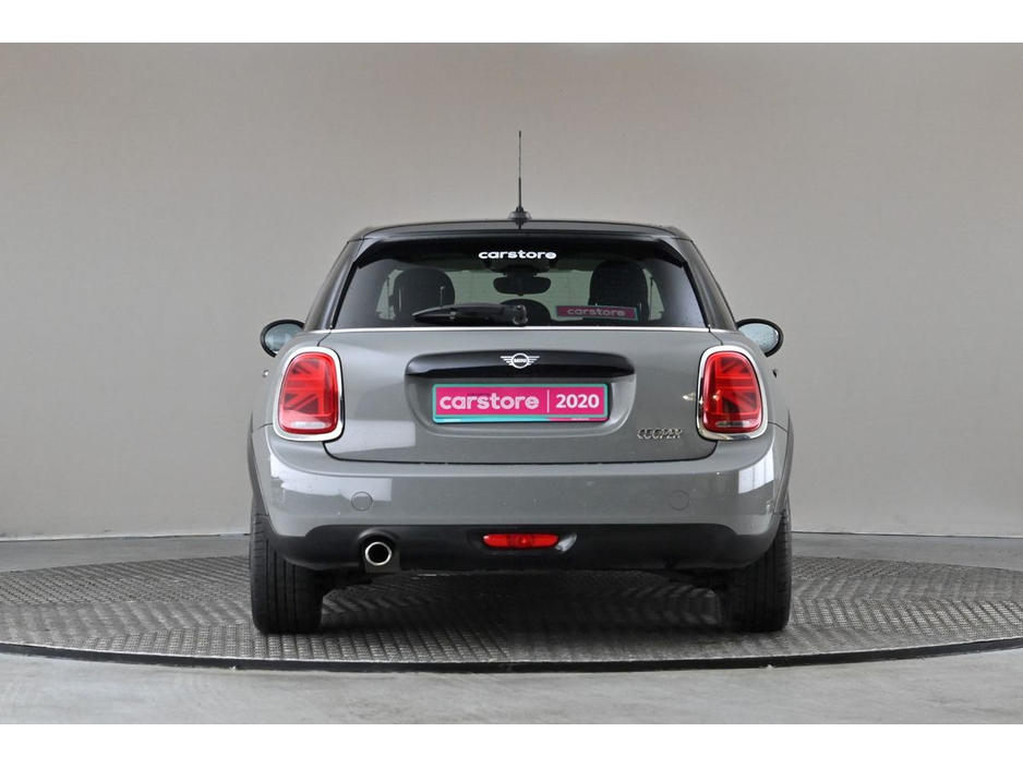 2020 MINI Hatch - image 8