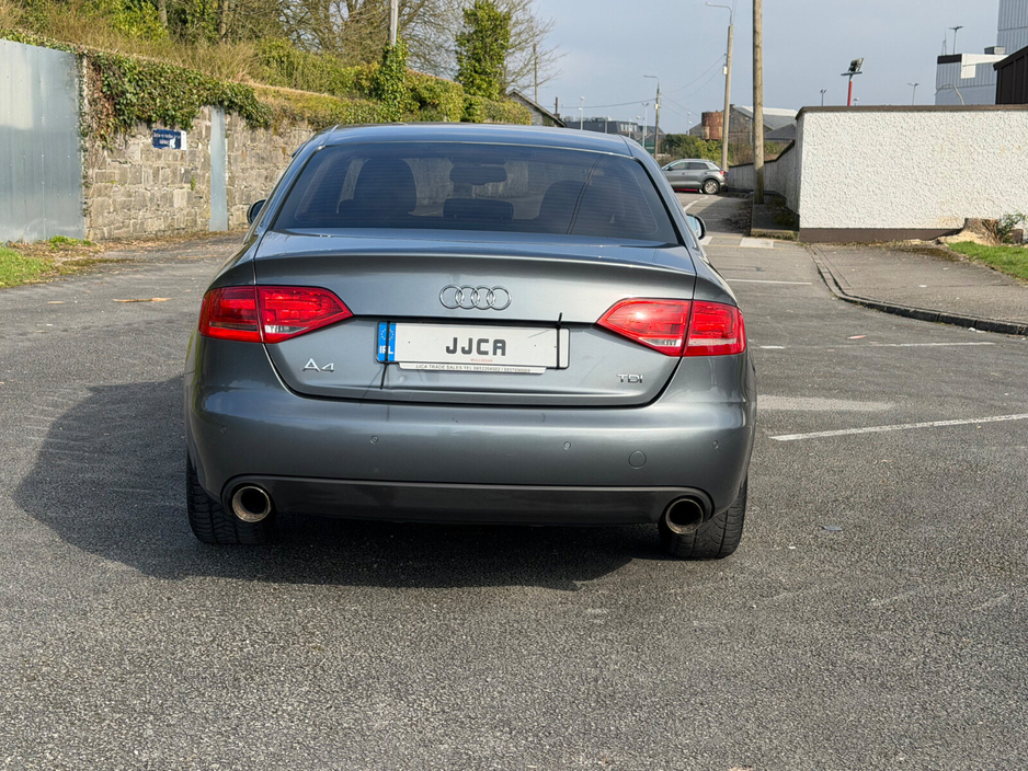 2012 Audi A4 - image 6