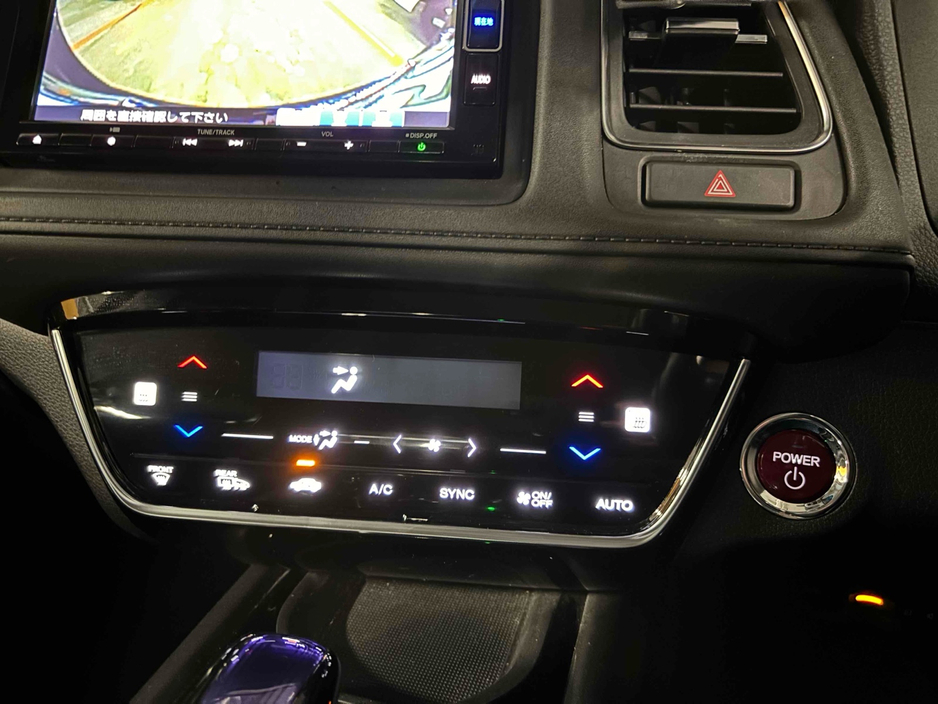 2018 Honda Vezel - image 11