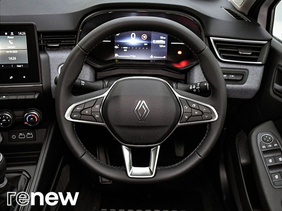 2025 Renault Clio - image 22