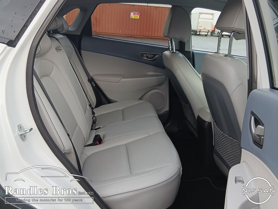 2020 Hyundai Kona - image 14