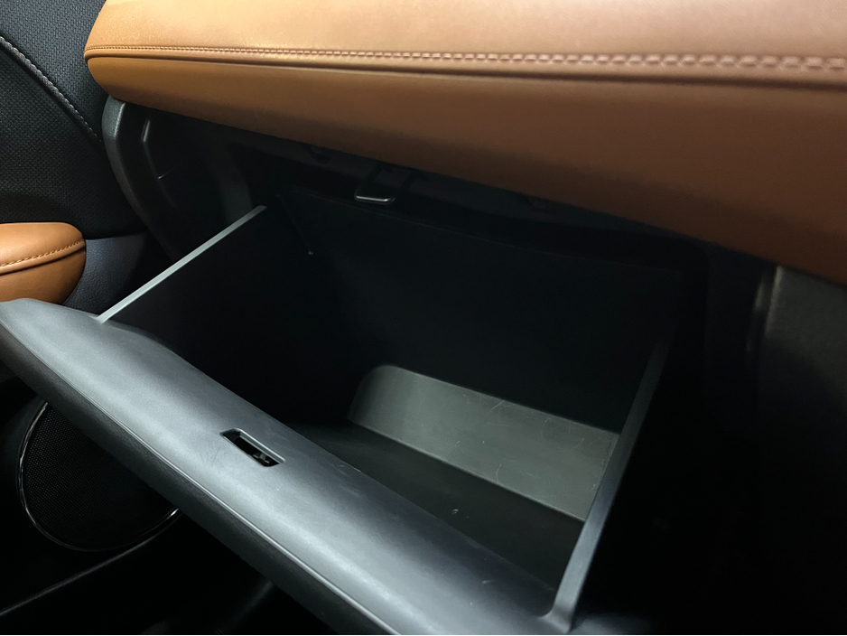 2015 Honda Vezel €15950! 2015 HONDA VEZEL HYBRID Z 1.5 AUTOMATIC / CRUISE CONTROL / REVERSE CAMERA / HEATED SEATS €15,950