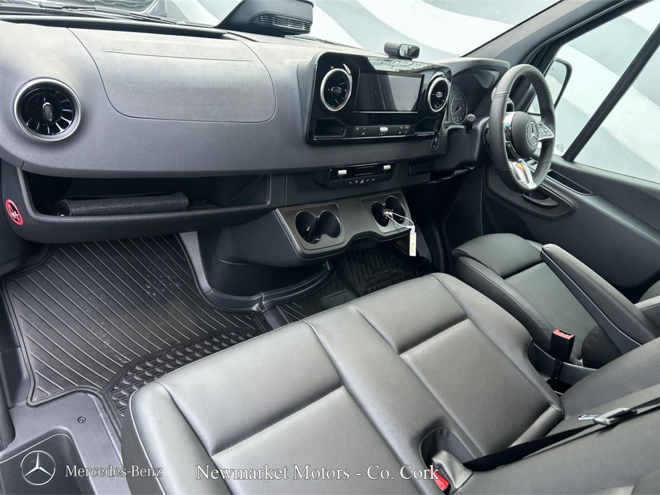 2026 Mercedes-Benz Sprinter - image 35