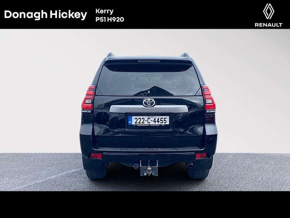 2022 Toyota Landcruiser - image 9