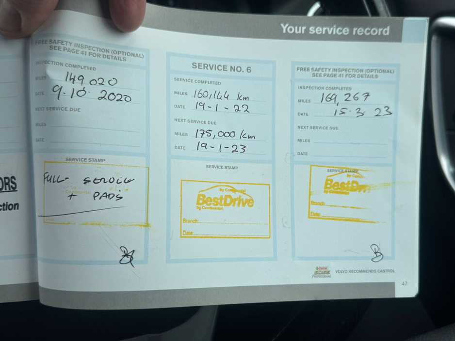 2015 Volvo XC60 - image 17