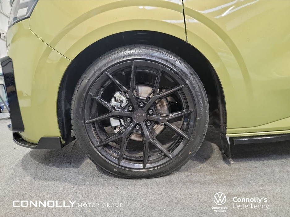 2026 Volkswagen Transporter - image 5