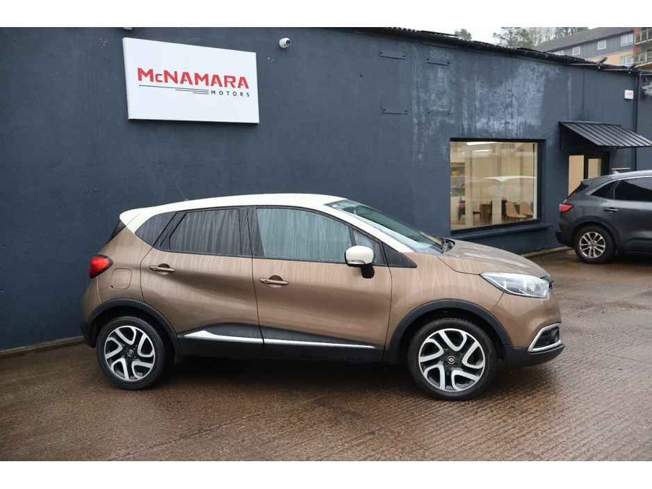 2017 Renault Captur - image 2