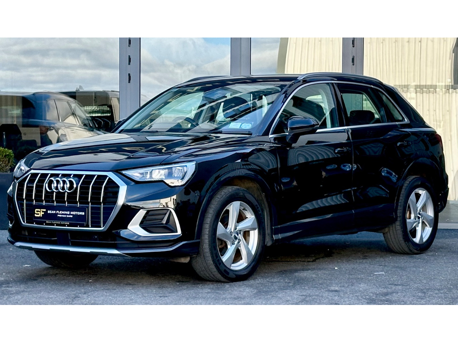 2019 Audi Q3 - image 2