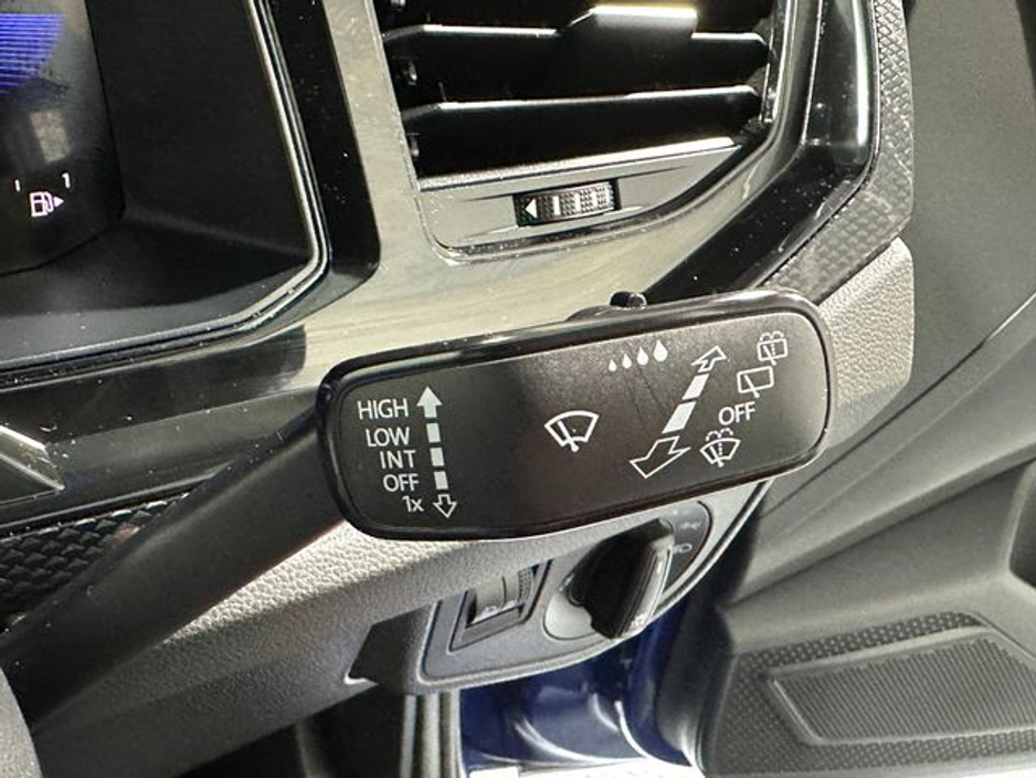 2024 Volkswagen Taigo - image 19