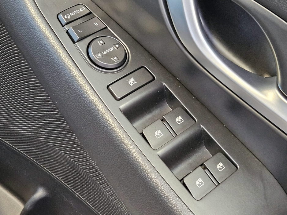 2017 Hyundai i30 1.0 T-GDI Deluxe Launch Edition €13,950