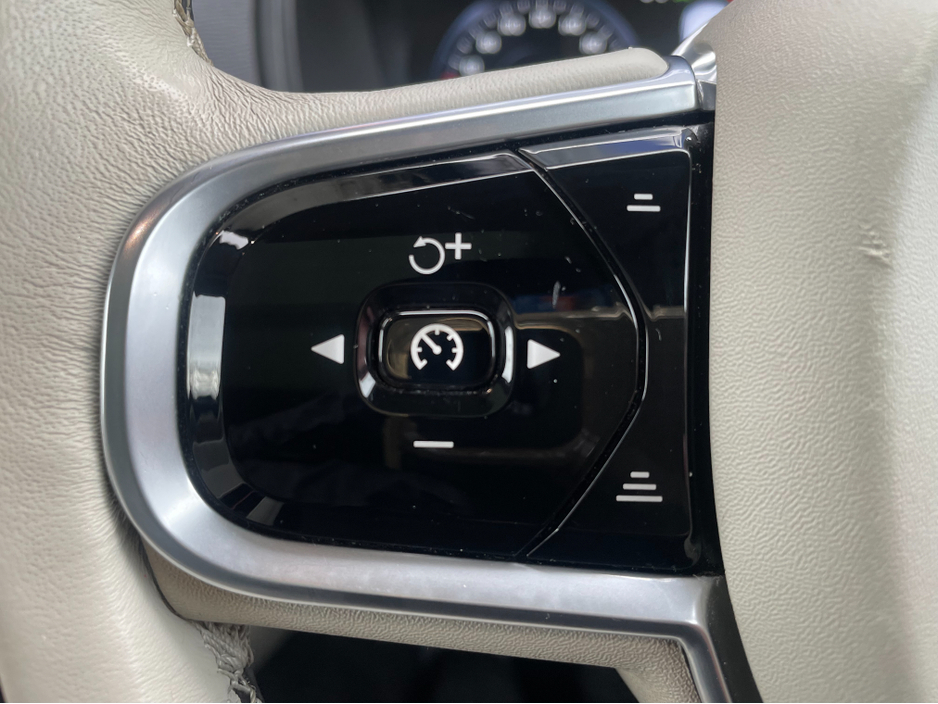 2017 Volvo XC90 D4 FWD INSCRIPTION GT 5DR AUTO €29,750