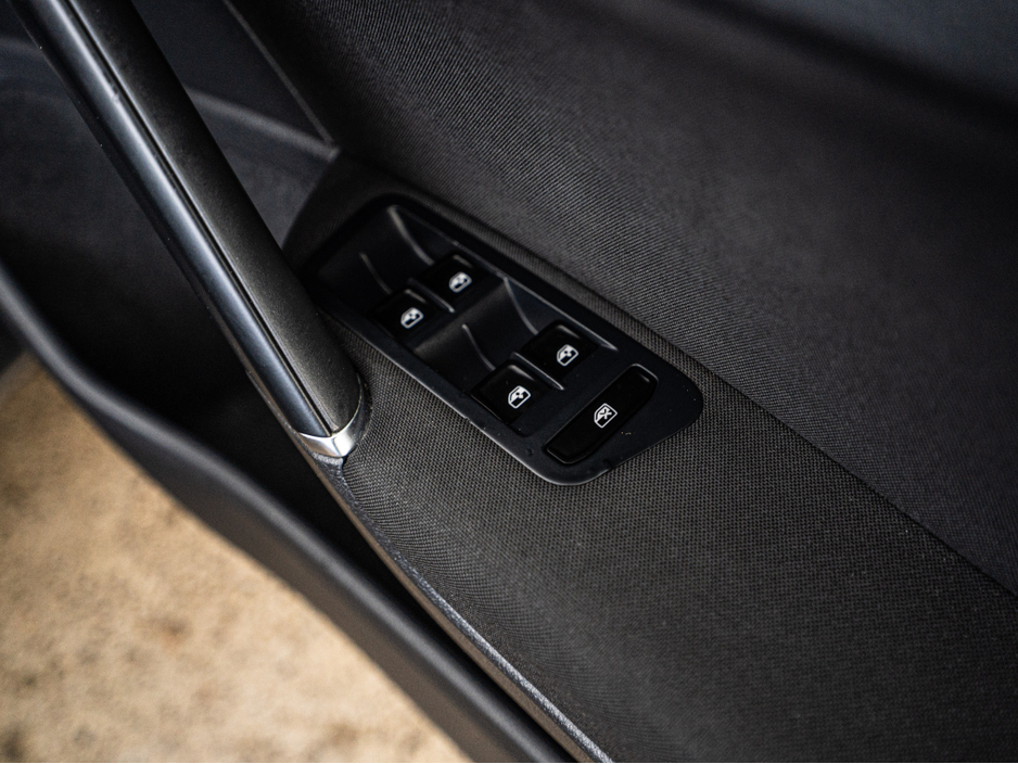 2015 Volkswagen Golf 2015 VW Golf 1.6d Auto/FSH/New NCT/Warranty €11,888