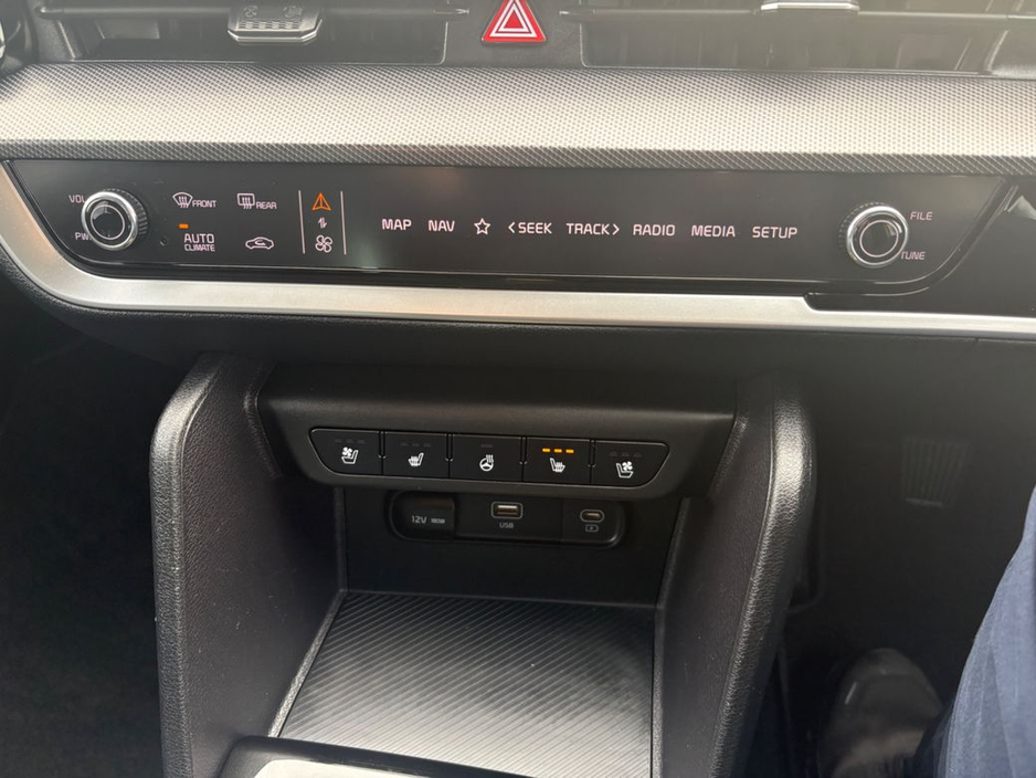 2025 Kia Sportage - image 13