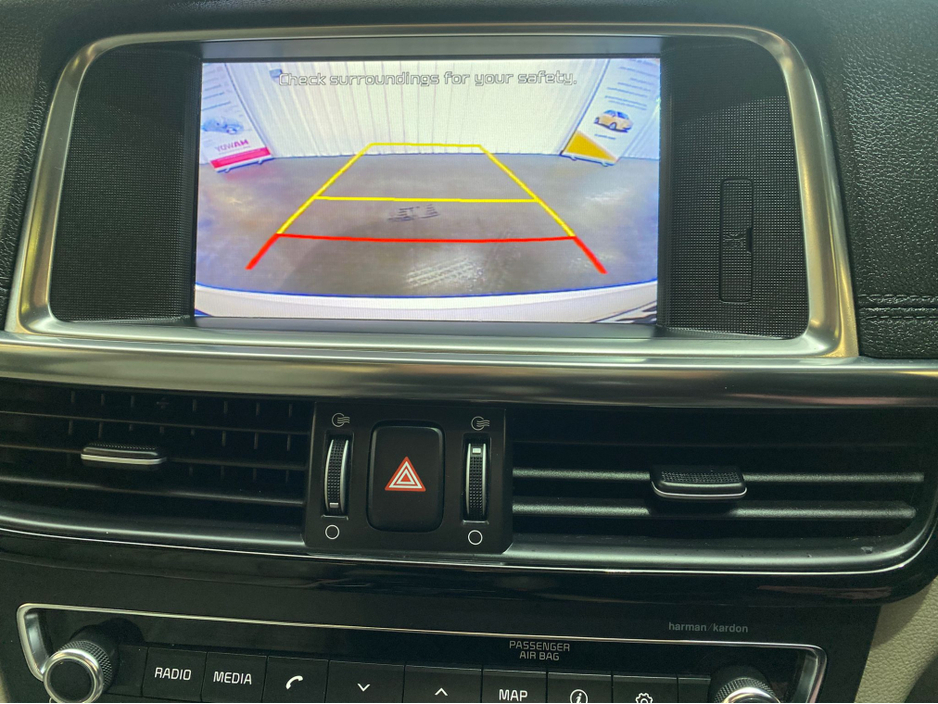 2016 Kia Optima - image 15