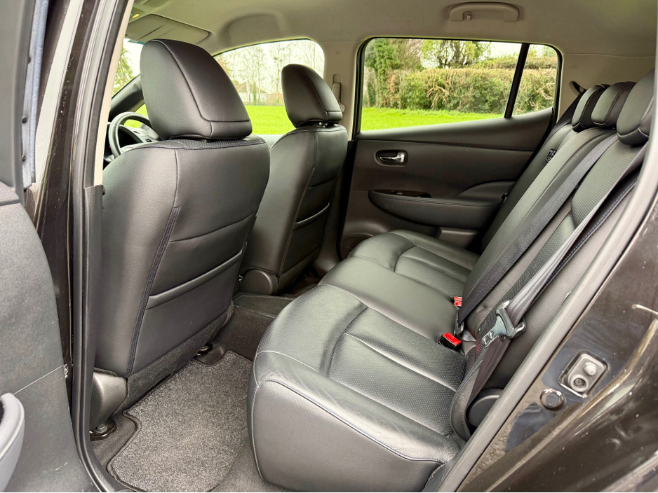 2017 Nissan Leaf Electric | 30 kWh High spec Teckna Edition | AA approved | Only 37,000 km | 2 keys | Jan 27 nct | July 26 nct | Sold checked and serviced with warranty and full Motor History report supplied. €8,900