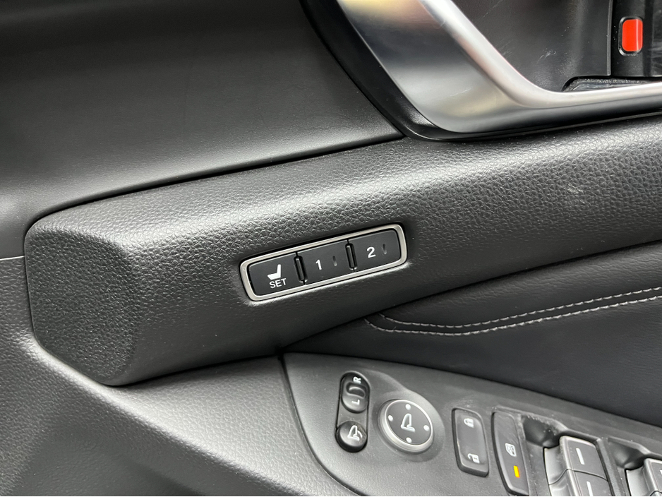 2020 Honda Accord 2020 HONDA ACCORD EX 2.0 AUTOMATIC / CRUISE CONTROL / REVERSE CAMERA / ELECTRIC MEMORY & HEATED SEATS / PADDLE SHIFTERS / HEATED REAR SEATS