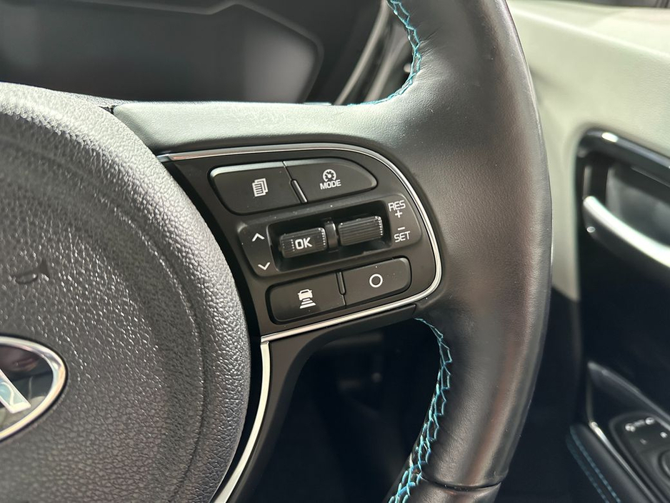 2020 Kia Niro - image 14