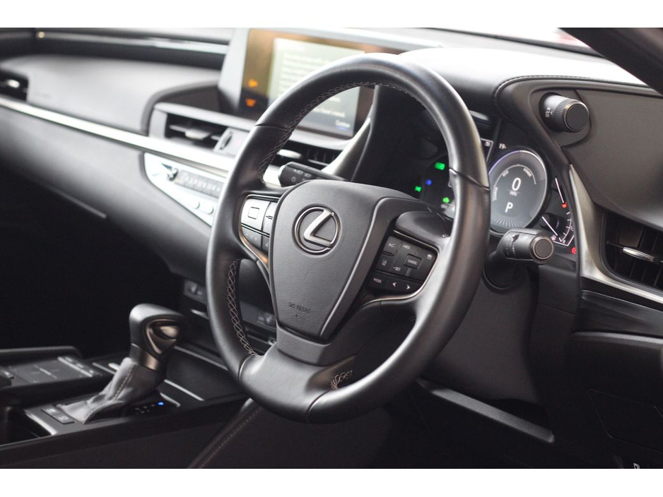 2020 Lexus ES 300 H 2.5 ES CVT 215BHP €30,899