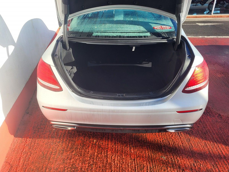 2018 Mercedes-Benz E Class - image 5