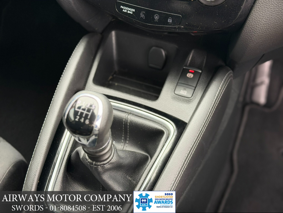 2018 Nissan Qashqai - image 9