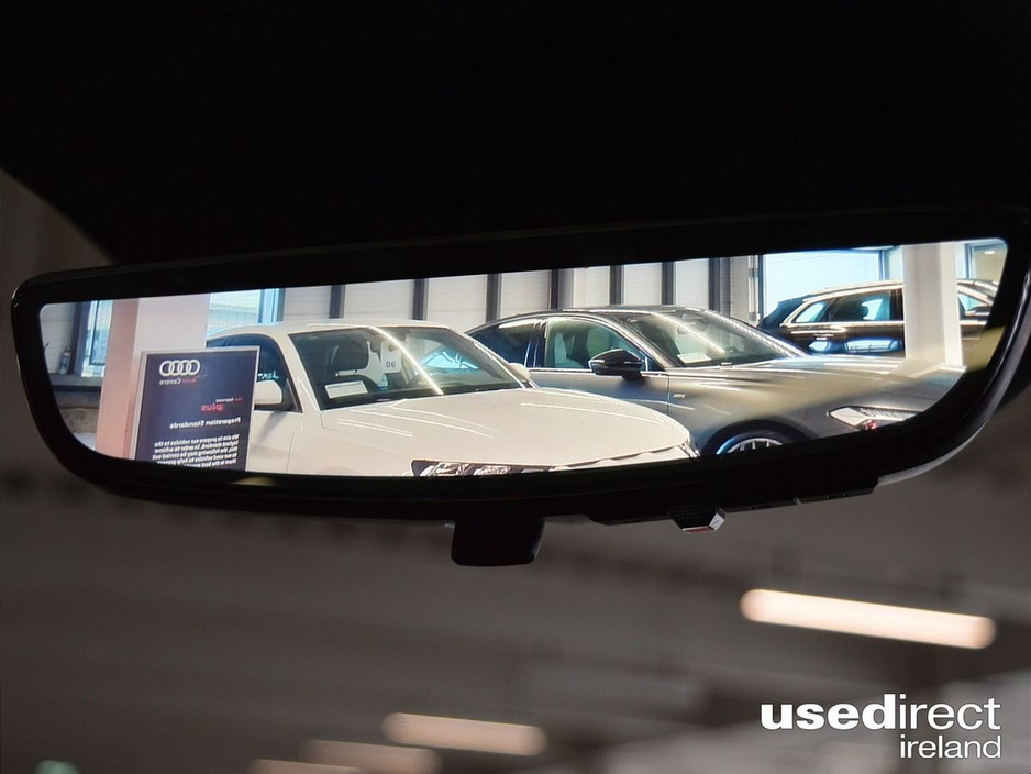 2026 Cadillac Lyriq - image 10