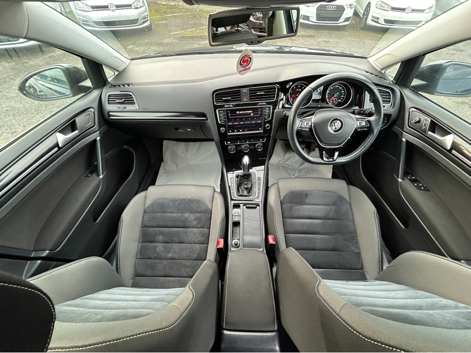 2016 Volkswagen Golf ( 162 REG HI-LINE EDITION PRIVACY GLASS REVERSE CAMERA // PRIVACY GLASS AUTO LOW KLMs €15,750