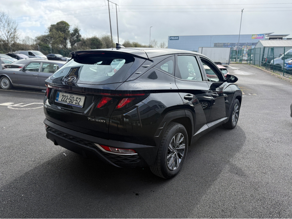 2022 Hyundai Tucson - image 8