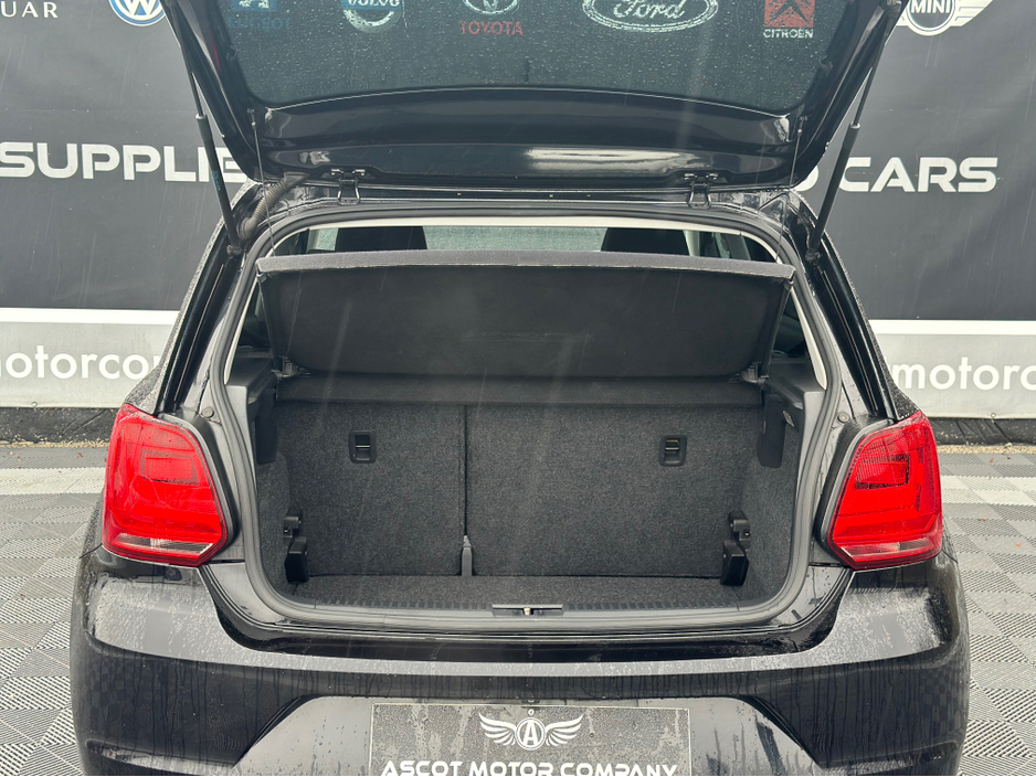 2014 Volkswagen Polo - image 10