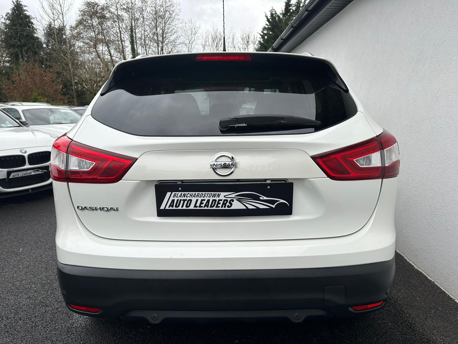 2017 Nissan Qashqai - image 6