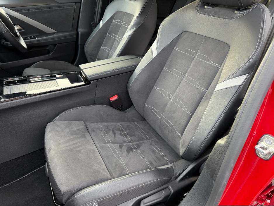 2024 Opel Astra 1.2 GS TURBO AUTO €24,450