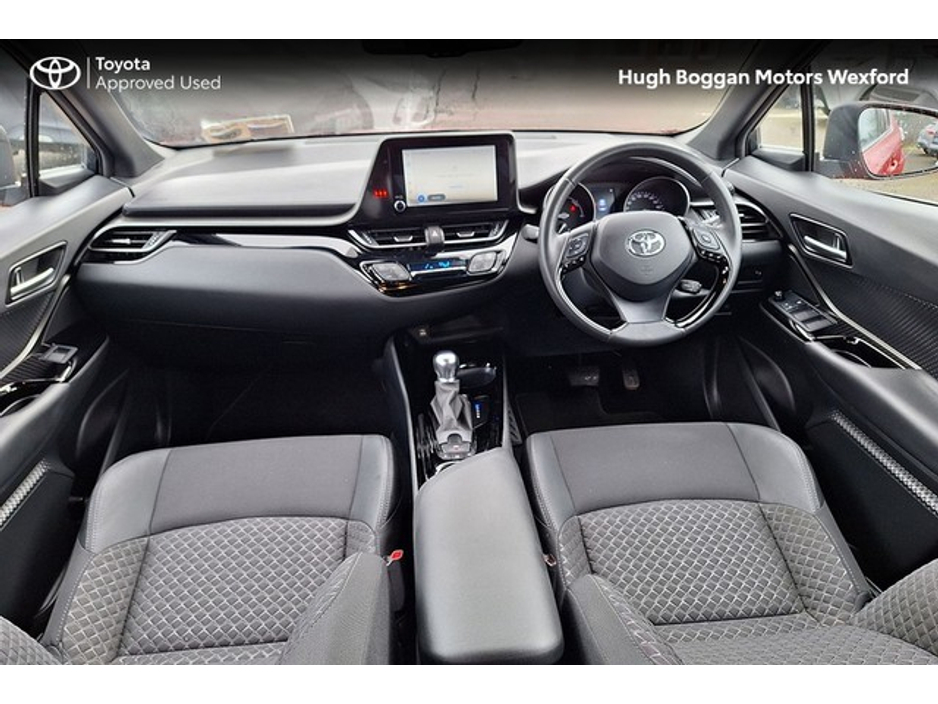 2022 Toyota C-HR - image 8