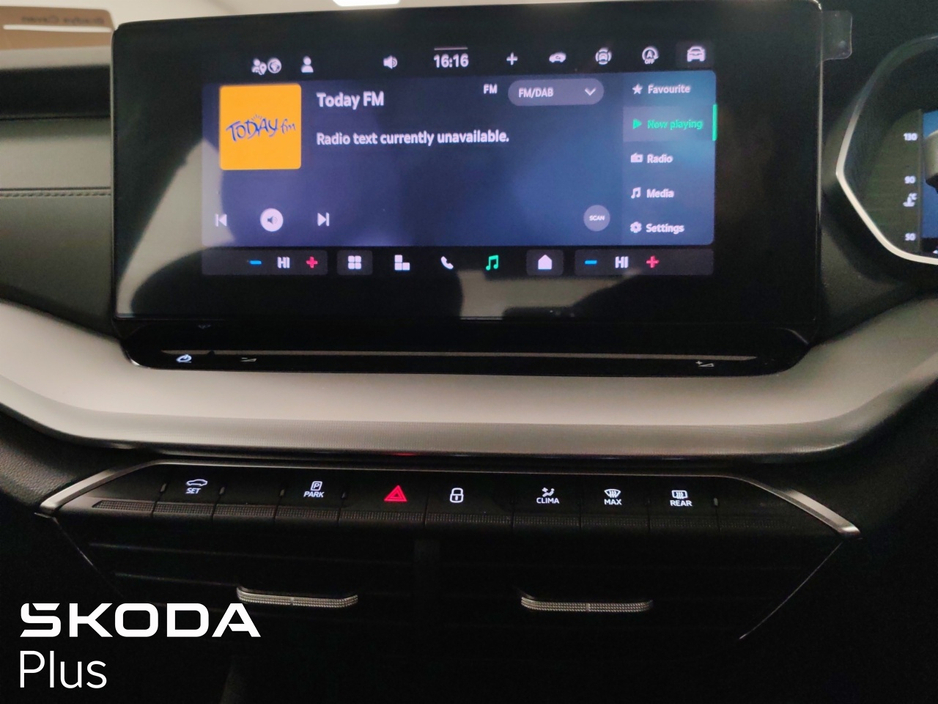 2025 Skoda Octavia - image 18