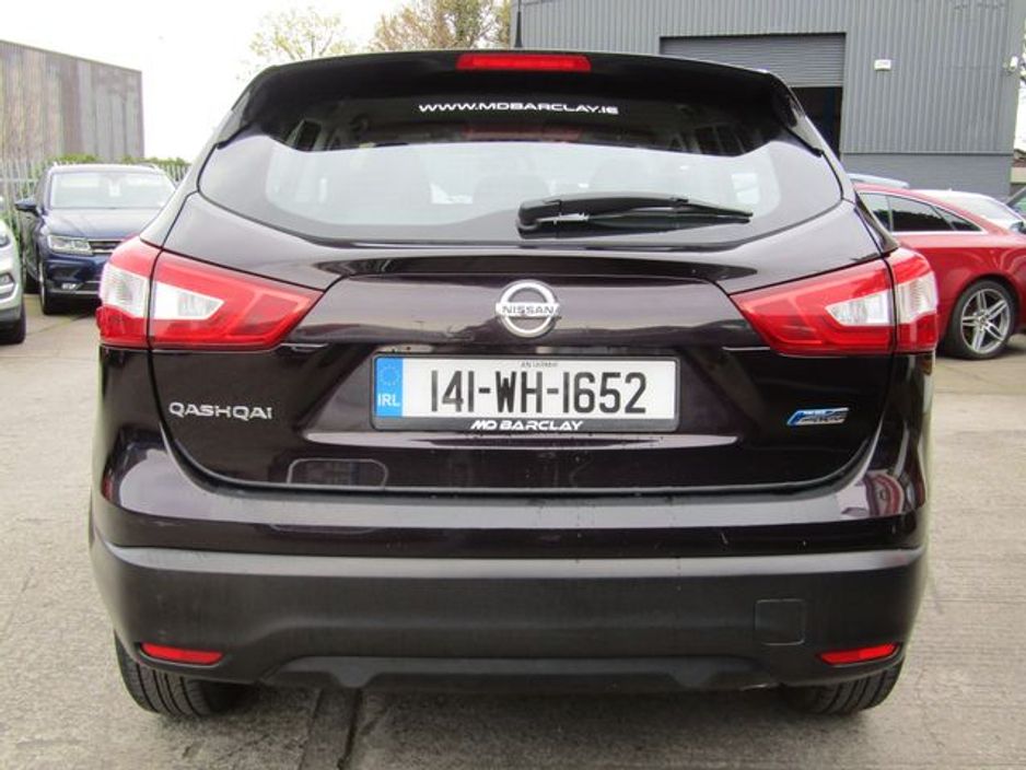 2014 Nissan Qashqai - image 7