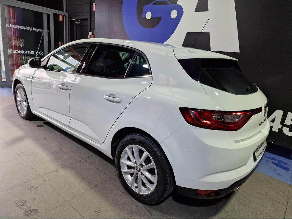 2017 Renault Megane LOW MILEAGE-1.2 DYNAMIQUE-HIGH SPEC €10,950