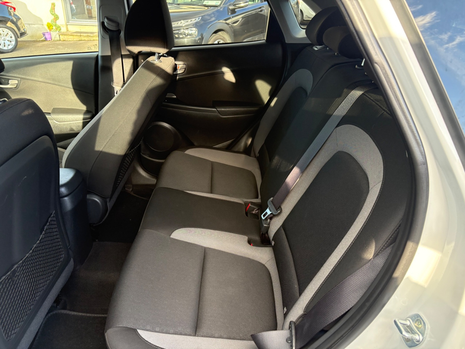 2018 Hyundai Kona - image 14