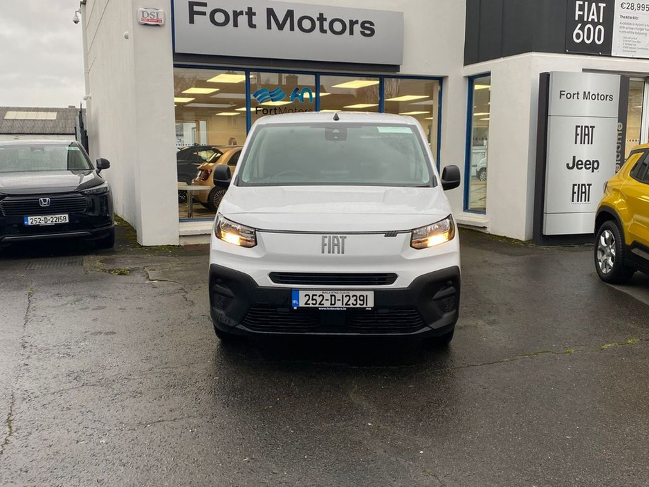 2025 Fiat Doblo SWB 1.5 100HP 650KG 4DR €21,450