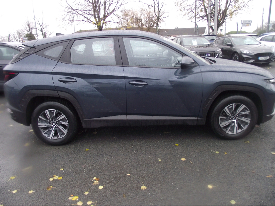 2021 Hyundai Tucson - image 3