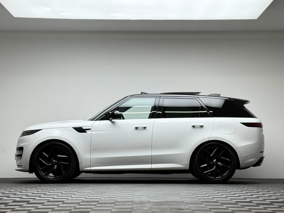 2023 Land Rover Range Rover Sport - image 4