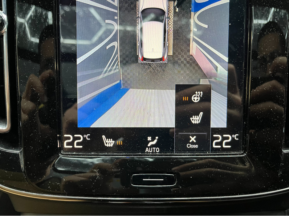 2022 Volvo XC40 €35950! 2022 VOLVO XC40 T5 RECHARGE PLUG-IN HYBRID 1.5 AUTOMATIC / CRUISE CONTROL / ELECTRIC MEMORY & HEATED SEATS / REAR HEATED SEATS / 360° PARKING CAMERA / APPLE CARPLAY / PANORAMIC SUNROOF €35,950