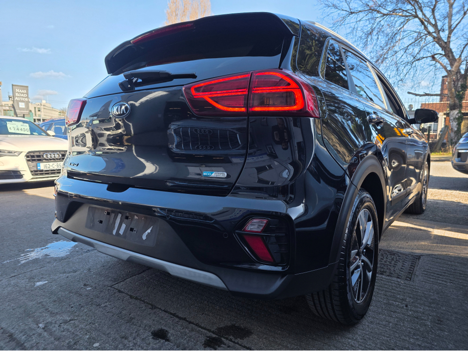 2020 Kia Niro - image 6