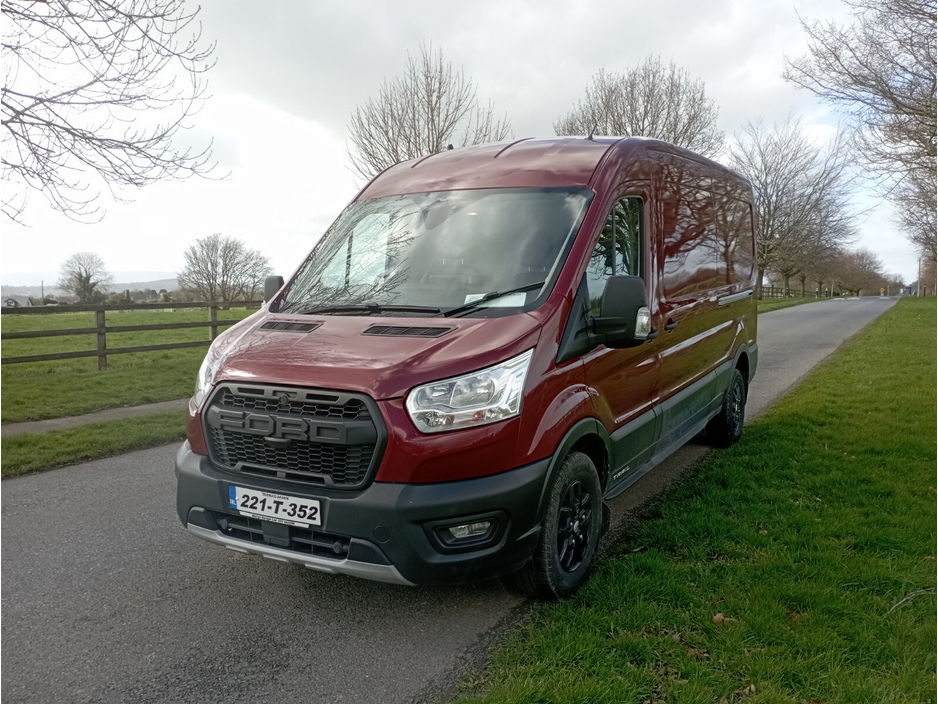 2022 Ford Transit - image 4
