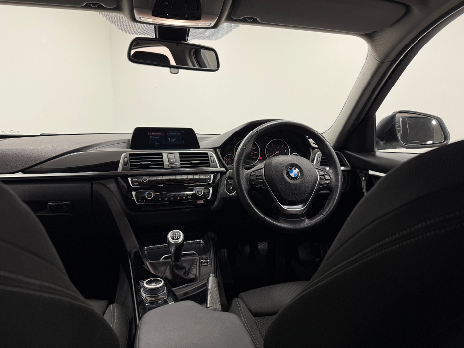 2017 BMW 3 Series SPORT 320 D €16,495