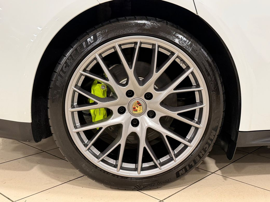 2023 Porsche Panamera 2.9 V6 E-HYBRID=PAN ROOF//LOW MILES//D REG=FULL PORSCHE SERVICE HISTORY=TAILORED FINANCE PACKAGES AVAILABLE=TRADE IN'S WELCOME €84,995