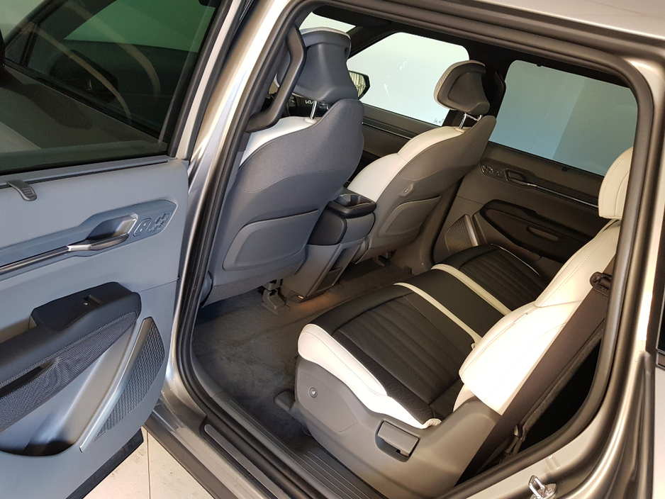 2026 Kia EV9 - image 7