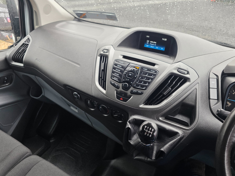 2018 Ford Transit Custom - image 10