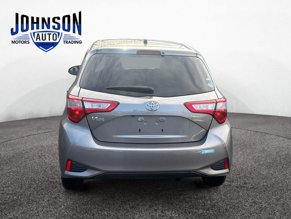 2017 Toyota Vitz 1.3 Petrol Auto €11,000