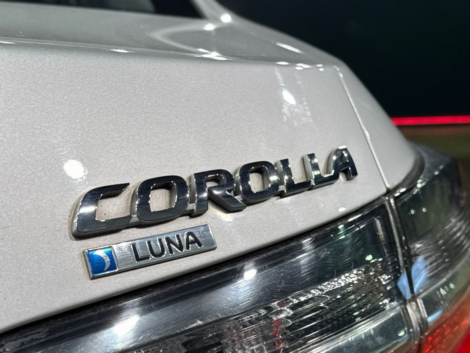 2017 Toyota Corolla - image 11