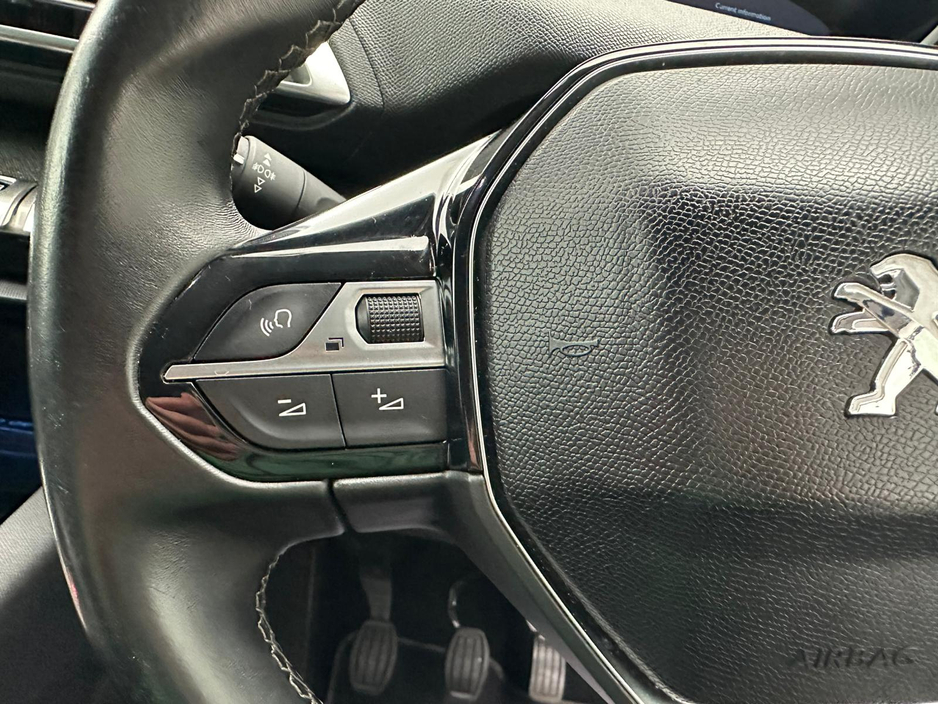 2019 Peugeot 5008 - image 23